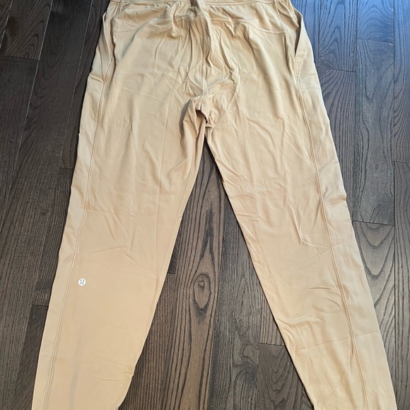 Lululemon throwback high rise joggers size 8 BNWT - Picture 6 of 6